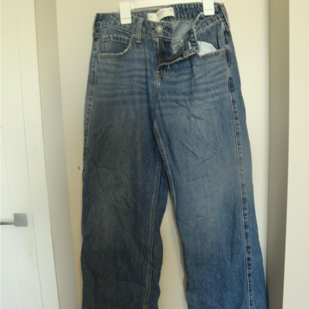 Hollister Women's Relaxed Blue Jeans